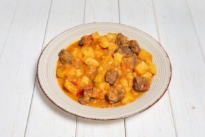 Tocanita de vitel cu legume